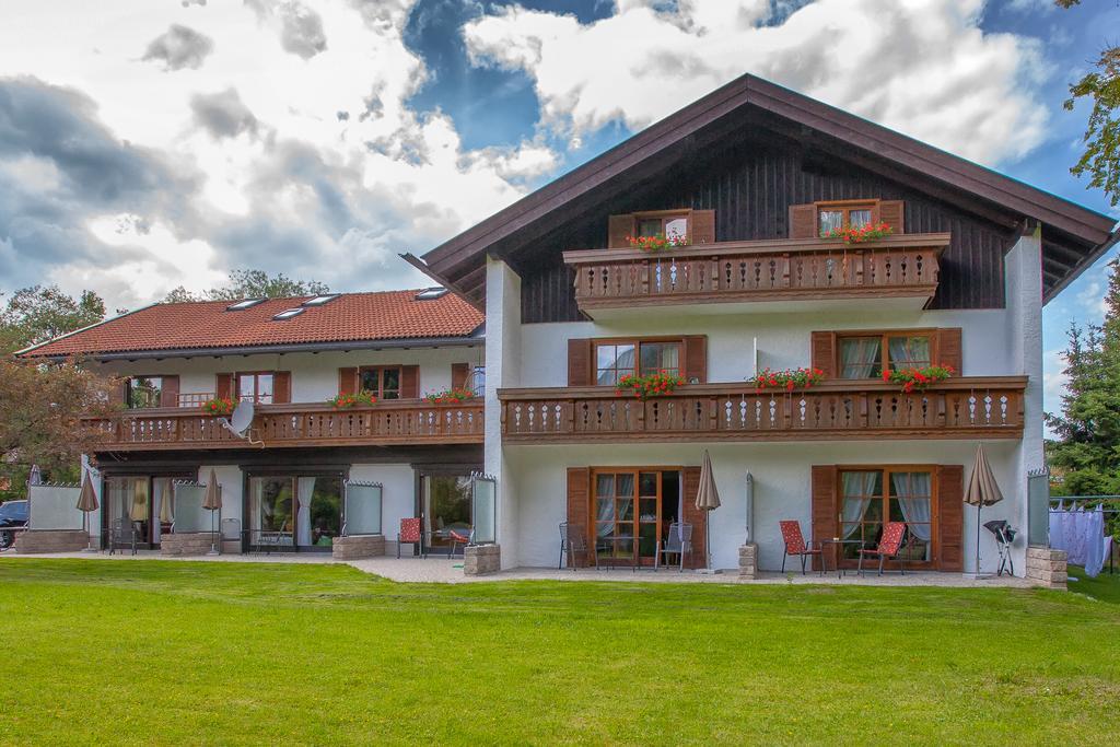 Gaestehaus Edlhuber Міттенвальд Екстер'єр фото